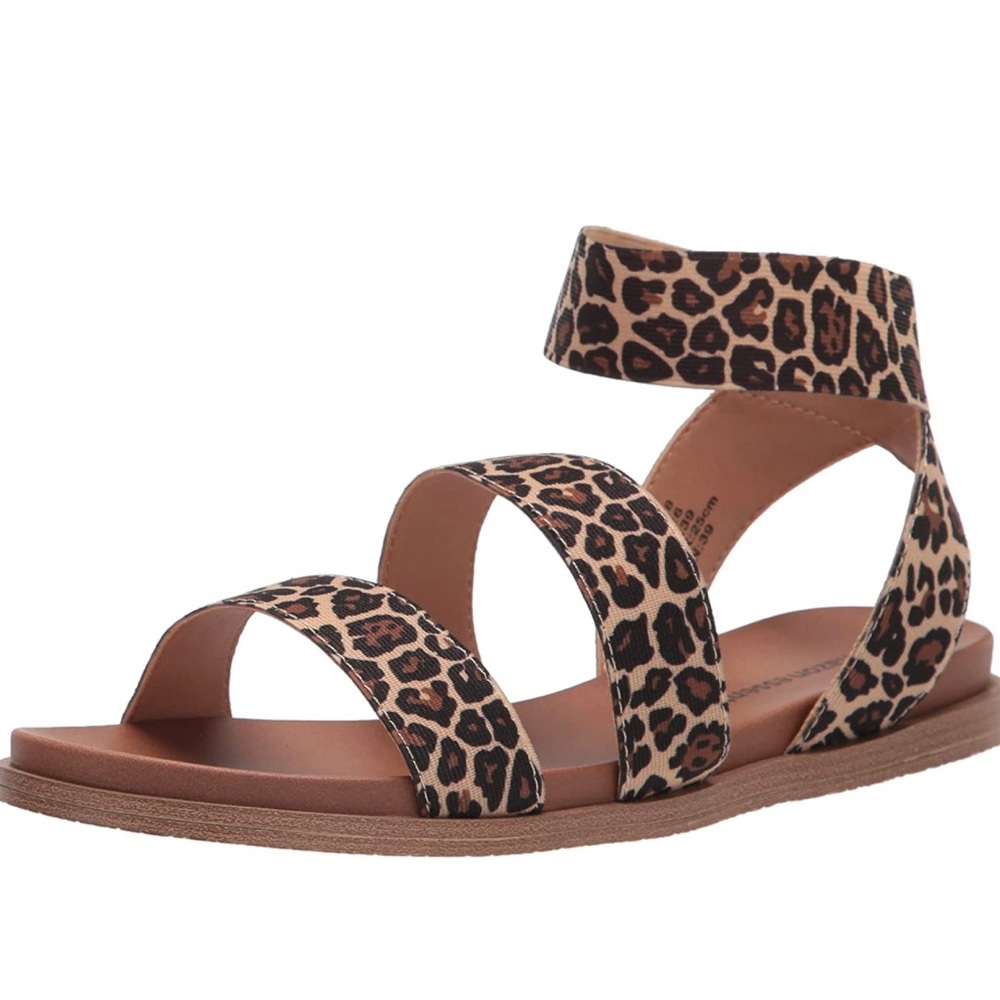 NWT Amazon Essentials Women's Strappy Elastic Sandal size 11